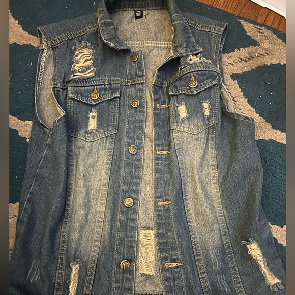 Jean jacket - Picture 2 of 6